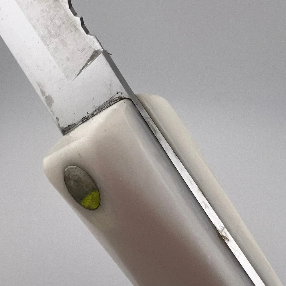 Cutco 1729 Serrated Utility Knife White Handle USA Kitchen Knife Pearl Handle